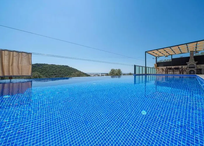 Corleone - Modern Villa With Jacuzzi In Kalkan Kas