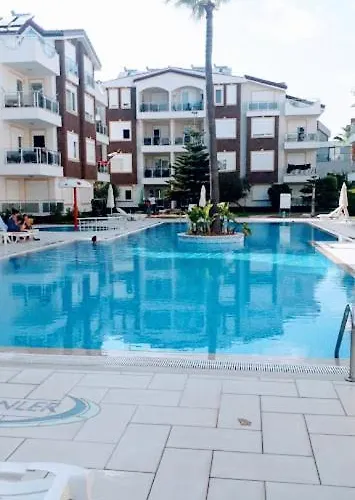 Sidede Muhtesem Havuzlu 3+1 Dubleks Apartment