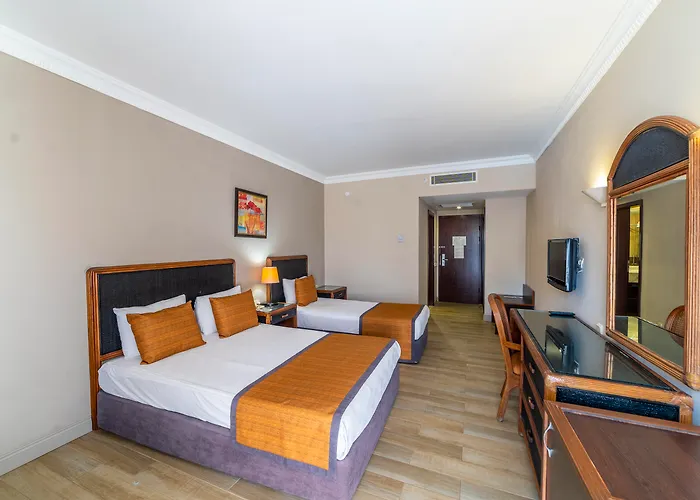 Queen'S Park Resort Goeynuek Kemer