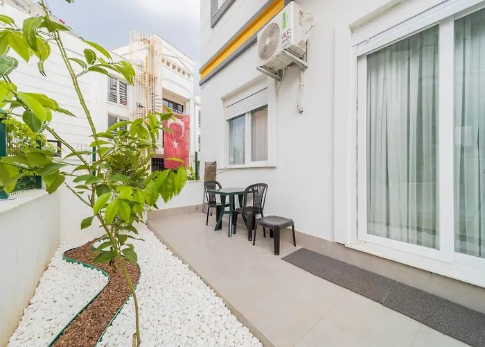 Pet friendly Charming And Central Flat Near Beach In Muratpasa Antalya