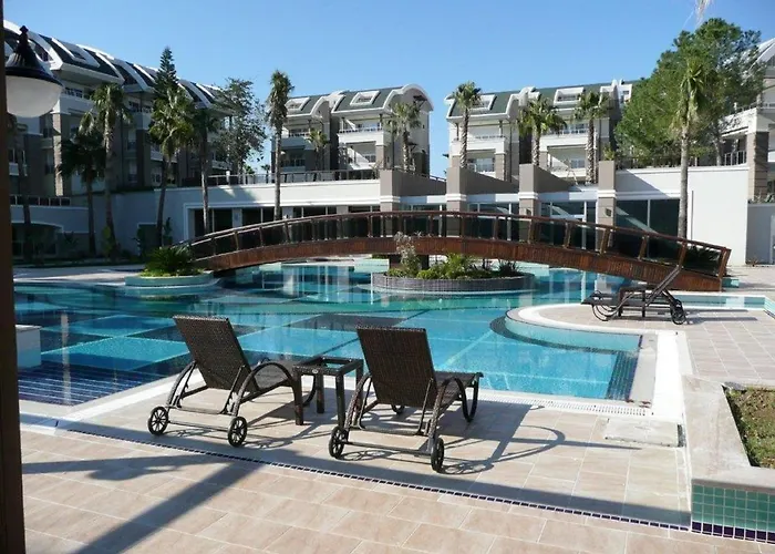 Outstanding 3 Bed Duplex In Popular Gated Community Apartment Side