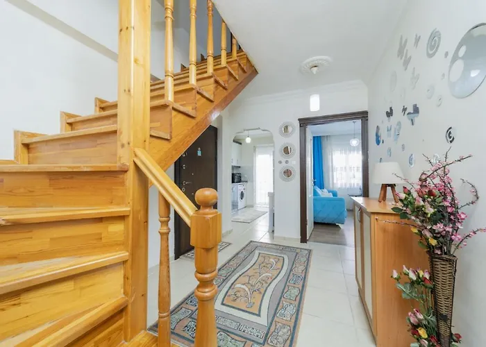 Capacious Flat With Terrace In Central Muratpasa Antalya