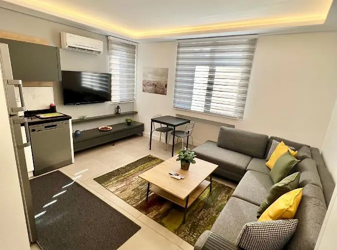 Antalya Lara Bolgesinde Luks Evimiz Aparthotel