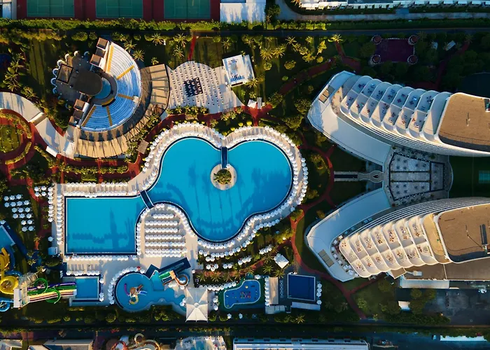 Antalya Resorts with pool