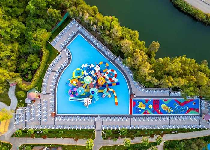 Family resorts in Antalya