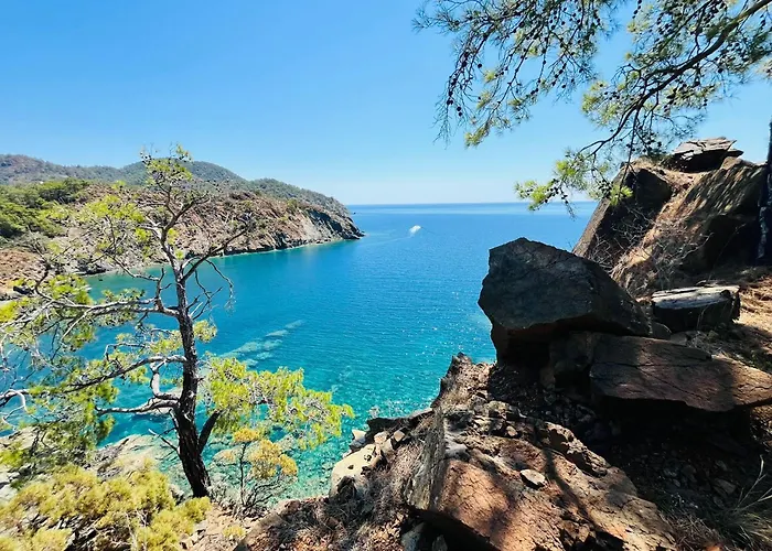 Sakli Bahce Pensiyon & Camping Cirali