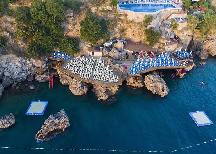 Antalya hotels near Antalya Museum