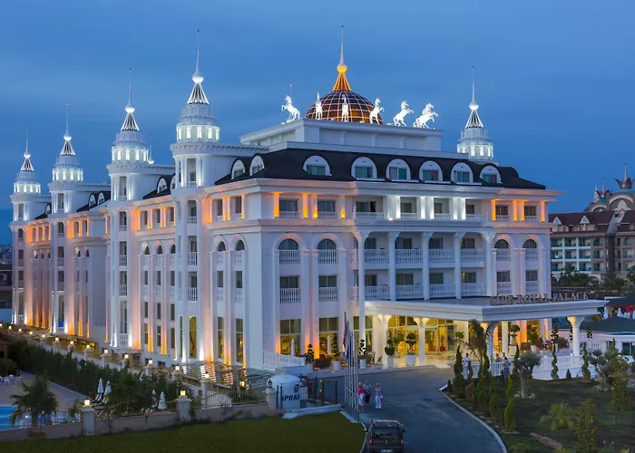 Pet friendly Side Royal Palace