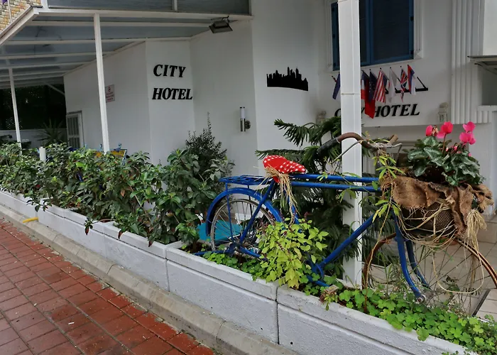 Adana hotels near Ataturk House