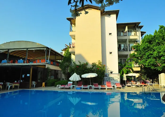Dynasty Side Hotel